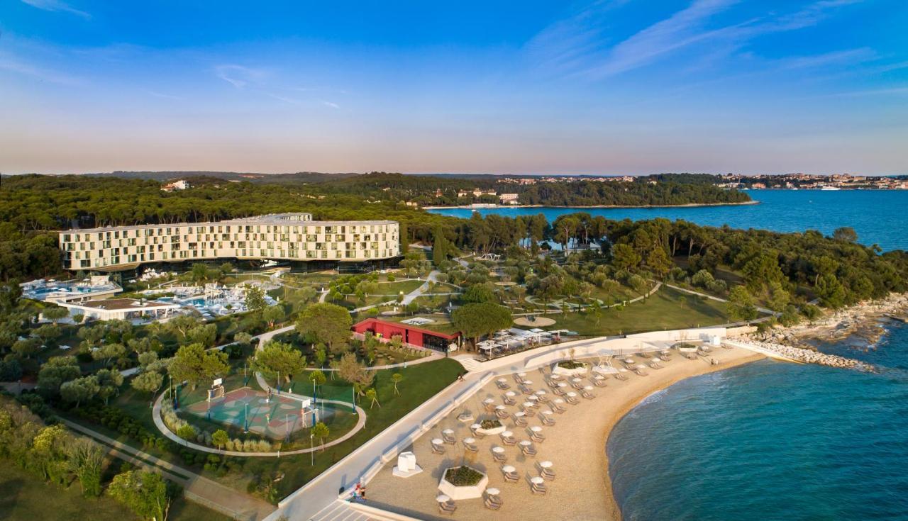 Maistra Select Family Hotel Amarin โรวีน ภายนอก รูปภาพ