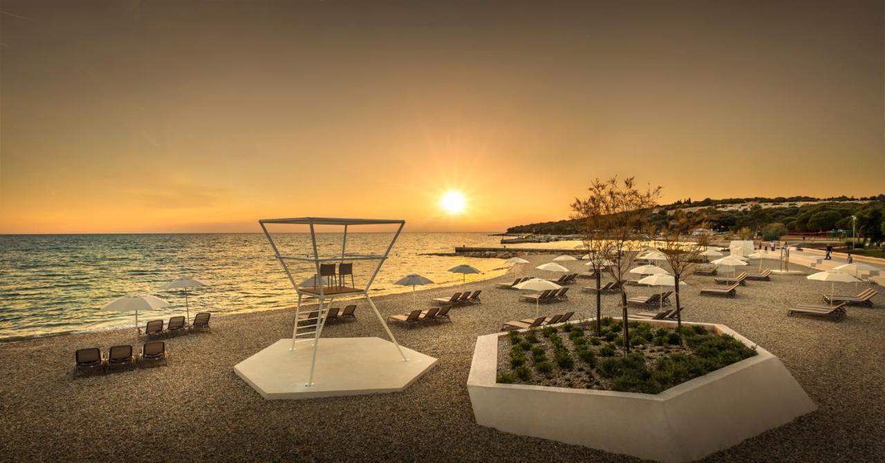 Maistra Select Family Hotel Amarin โรวีน ภายนอก รูปภาพ