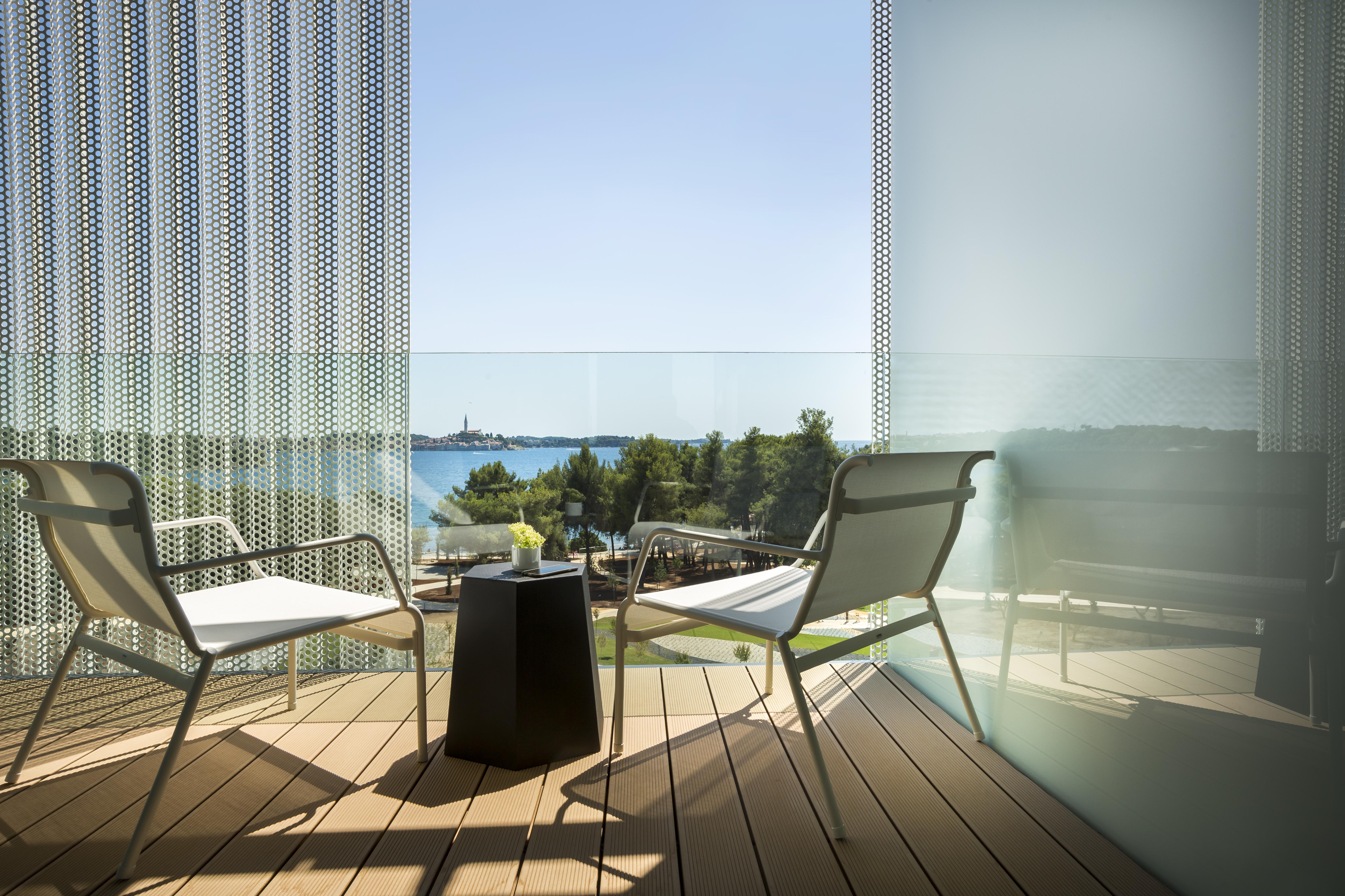 Maistra Select Family Hotel Amarin โรวีน ภายนอก รูปภาพ